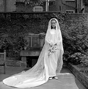 Bodin: Bodin Wedding set (check image for whom depicted)