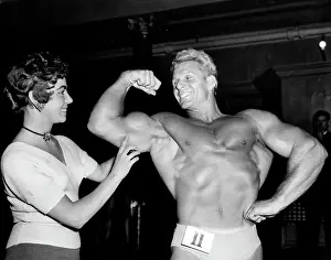 Flexing: Bodybuilder Jack Delinger 1926 - 1994