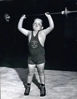 Toughest: Bodybuilding - Weightlifting