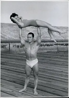 Nakazawa: Bodybuilding - Weightlifting