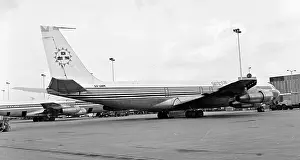 Gatwick: Boeing 707-320F 5X-UWM