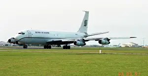 Mildenhall: Boeing 707-369C N528SJ