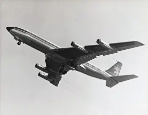 Take Off: Boeing 707-399C