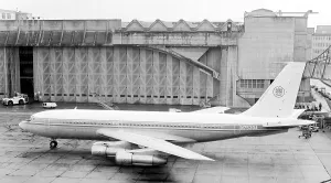 Dubai: Boeing 720-023- B N7530A