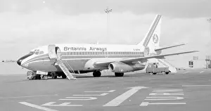 Woolsington: Boeing 737-204 G-AVRM