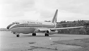 Weald: Boeing 737-204C G-AXNB