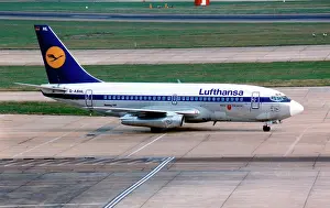 B737: Boeing 737-230 D-ABHL Worms