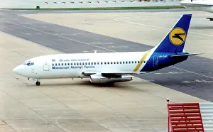 B737: Boeing 737-247 UR-GAC