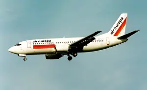 B737: Boeing 737-300 EC-GEU