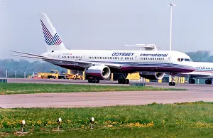B757: Boeing 757-28A(SF) C-GAWB