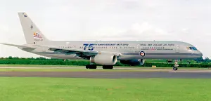 Waddington: Boeing 757-2K2 NZ7571