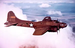 B17e: Boeing B-17E (side view), flying