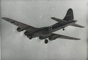 B17f: Boeing B-17F captured, flying