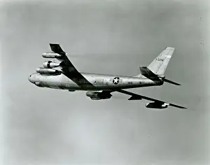 Combination: Boeing B-47E Stratojet, 53-2104, modified to test the Ge