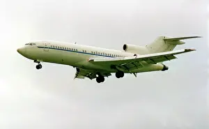 Approach: Boeing C-22B