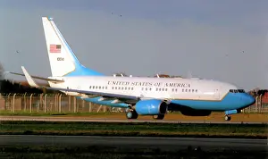 1089: Boeing C-40B 01-0041