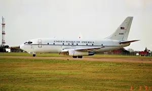 Mildenhall: Boeing CT-43A 72-0283