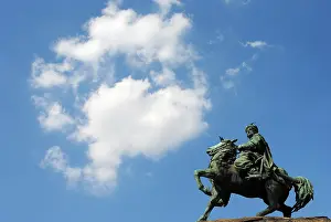Kyiv: Bohdan Khmelnytsky (1595-1657). Cossack's leader. Monument b