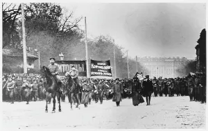 Nevski: BOLSHEVIK DEMO PETROGRAD