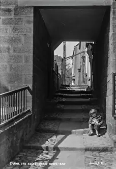Alleyway: The Bolts, Robin Hood's Bay