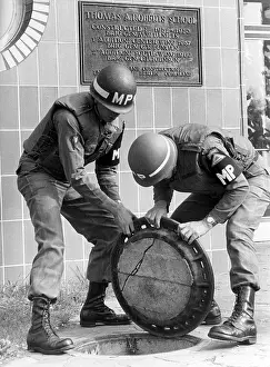 Manhole: Bomb threat at American school in Berlin