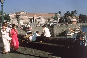 Elephanta: BOMBAY/APOLLO BUNDER