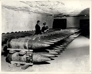 Wilts: Bombs - Guns - Weapons