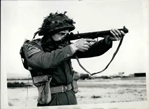 Sten: Bombs - Guns - Weapons