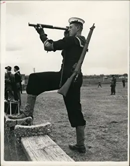 Spotting: Bombs - Guns - Weapons
