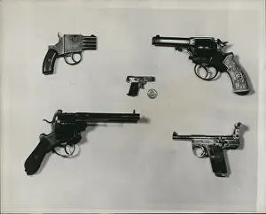 Clumsy: Bombs - Guns - Weapons