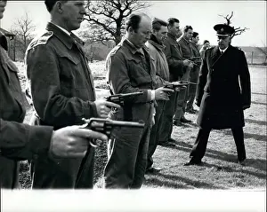 Trainees: Bombs - Guns - Weapons