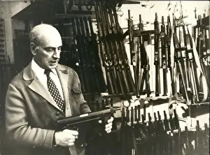 Rents: Bombs - Guns - Weapons