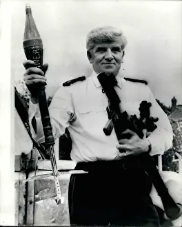 Feeling: Bombs - Guns - Weapons