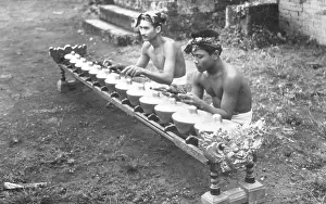 Gamelan: Bonang Players - Bali