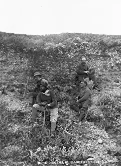 Digger: Bone diggers, Elizabeth Island, Strait of Magellan