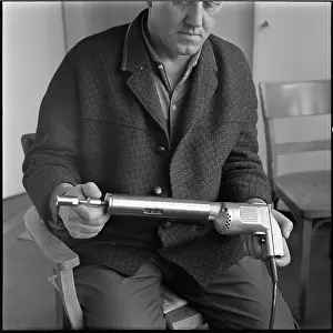 Insertion: Bone wire puller, Antonin Hrbek