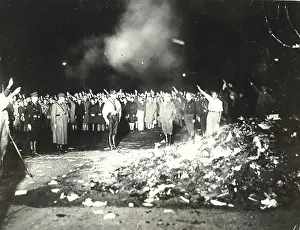 Cvpl: BOOK BURNING-Berlin, Germany, 1933.?