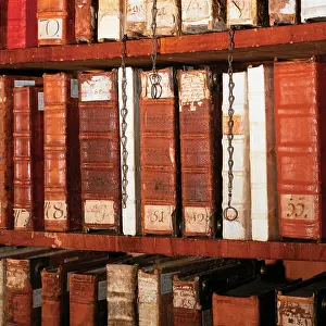 Zwettl: Books in the monastery library