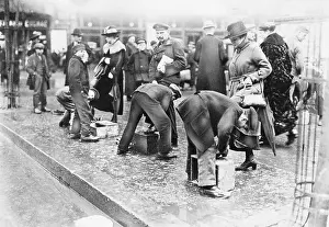 Earn: Bootblack, 1919