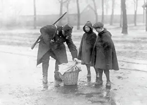 Smuggled: Border control at the Belgian border, 1915