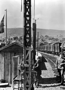 Mobility: Border guards at the demarcation line, 1942