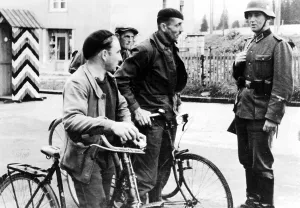 Commuters: Border guards at the French-Swiss border