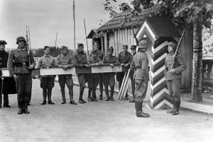 Turnpike: Border post at the French-Spanish border, 1940