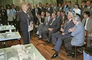 Constructors: Boris Yeltsin, 1992