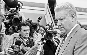 Questions: Boris Yeltsin to give interview, 1992