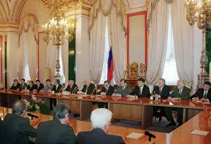 Parliamentary: Boris Yeltsin meets members of Russian delegation