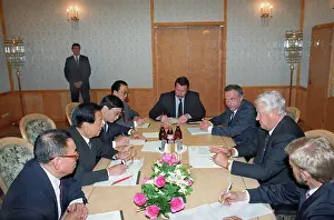 Qian: Boris Yeltsin and Qian Qichen, 1992