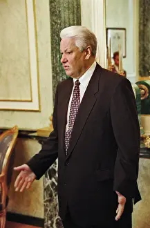 Gestures: Boris Yeltsin speaks in the Kremlin