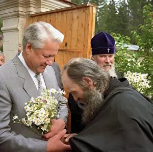 Karelia: Boris Yeltsin visit to Karelia, 1992