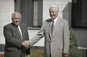 Volzhsky: Boris Yeltsin Visits Samara region